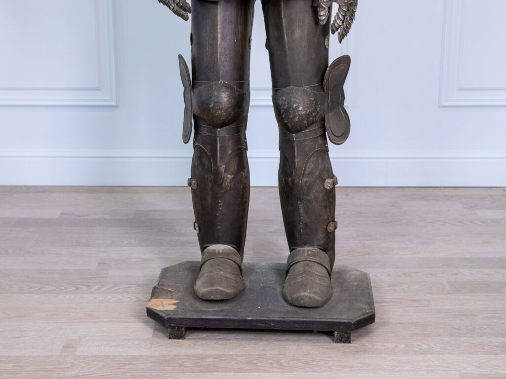 Декоративные рыцарские доспехи