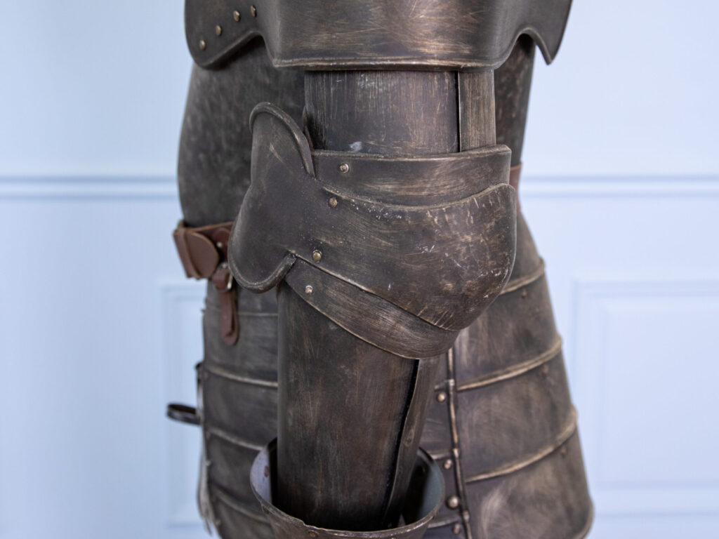 Декоративные рыцарские доспехи