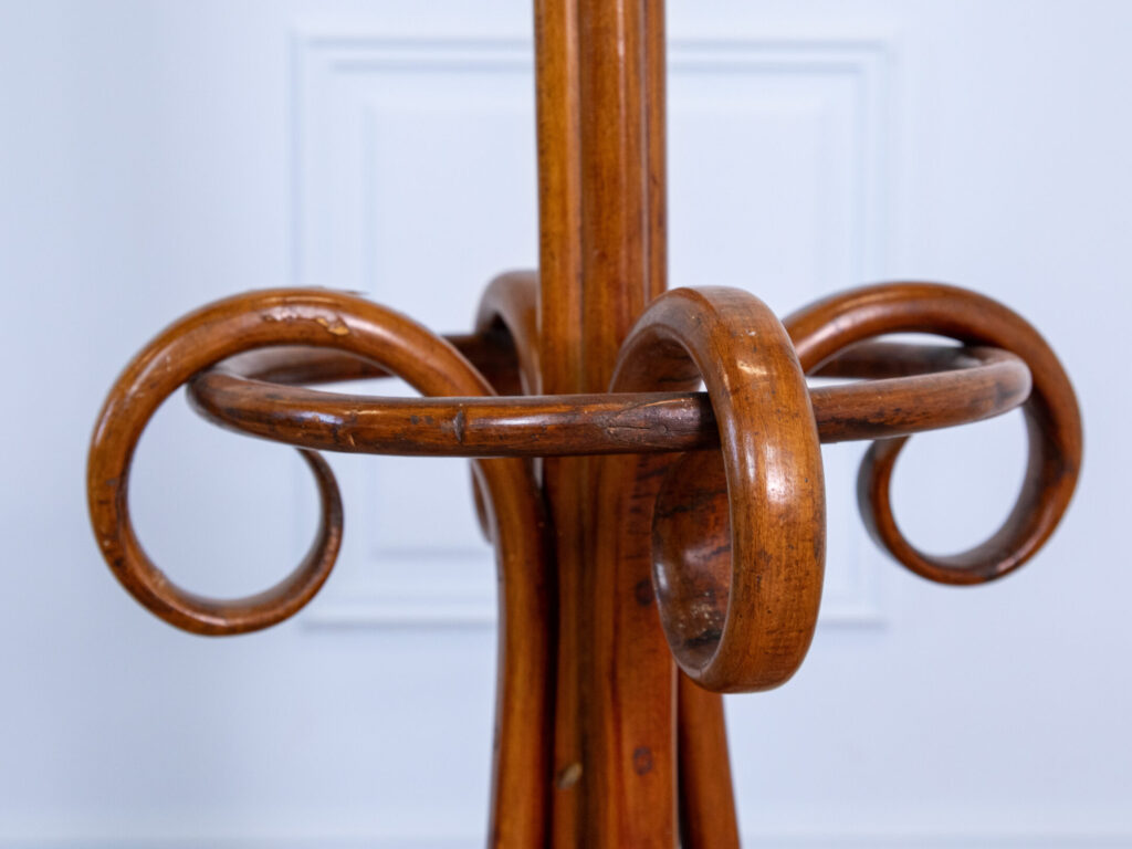 Антикварна підлогова вішалка в стилі Thonet