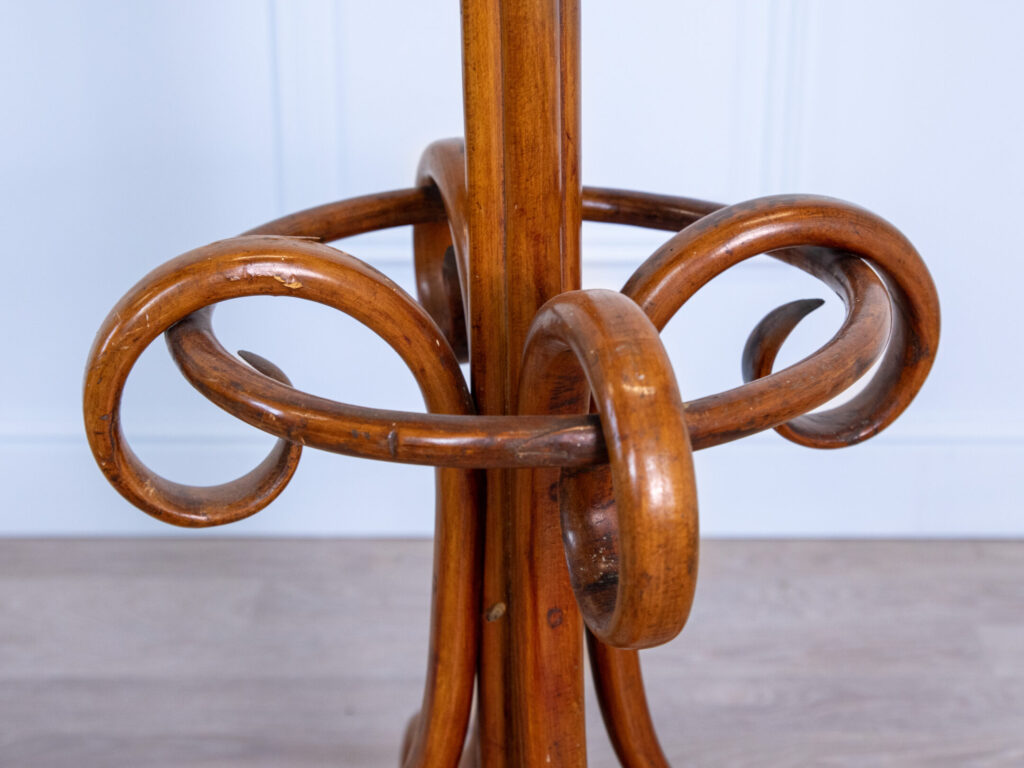 Антикварна підлогова вішалка в стилі Thonet