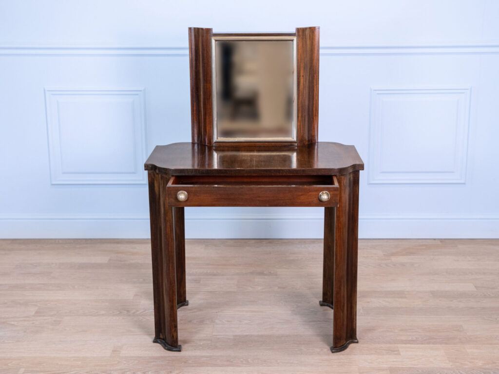 Антикварний туалетний столик