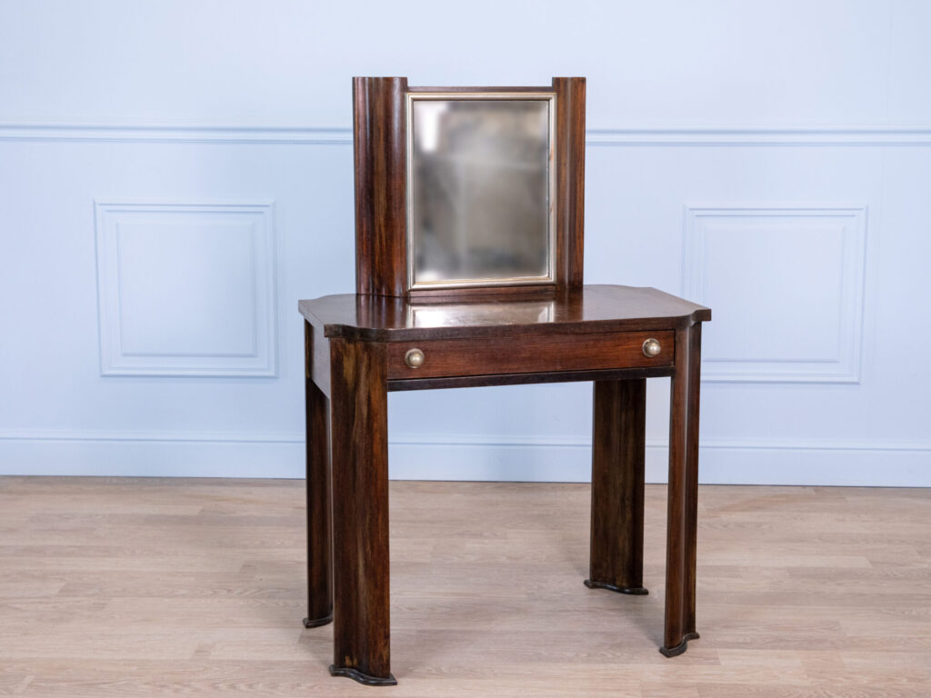 Антикварний туалетний столик