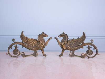 Декоративные мебельные накладки в виде грифонов