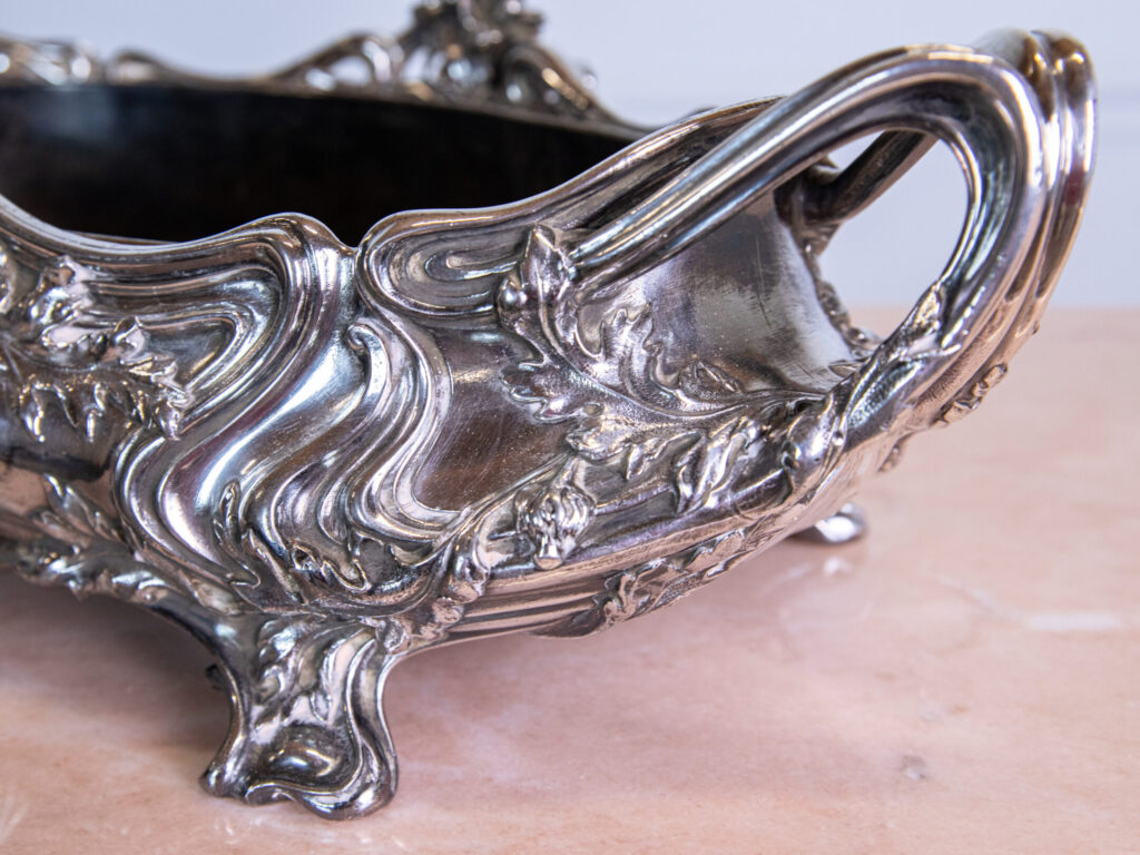 Антикварне посріблене кашпо, Victor Saglier