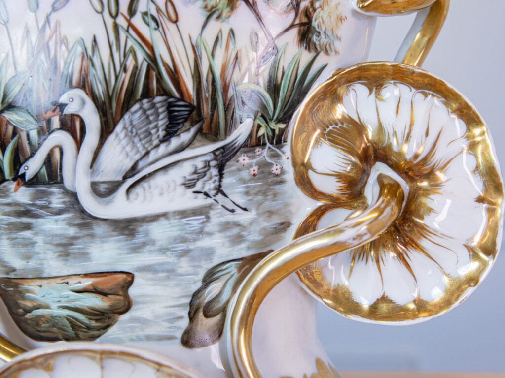 Антикварная ваза Vieux Paris