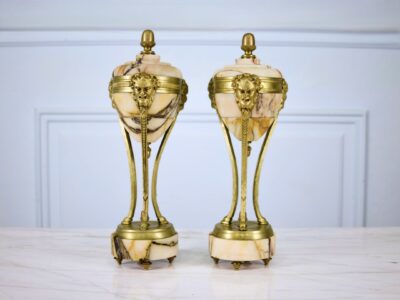 Пара антикварних касолет у стилі Людовика XVI