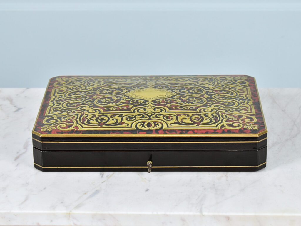 Антикварна шкатулка для настільних ігор в стилі Буль (Boulle)