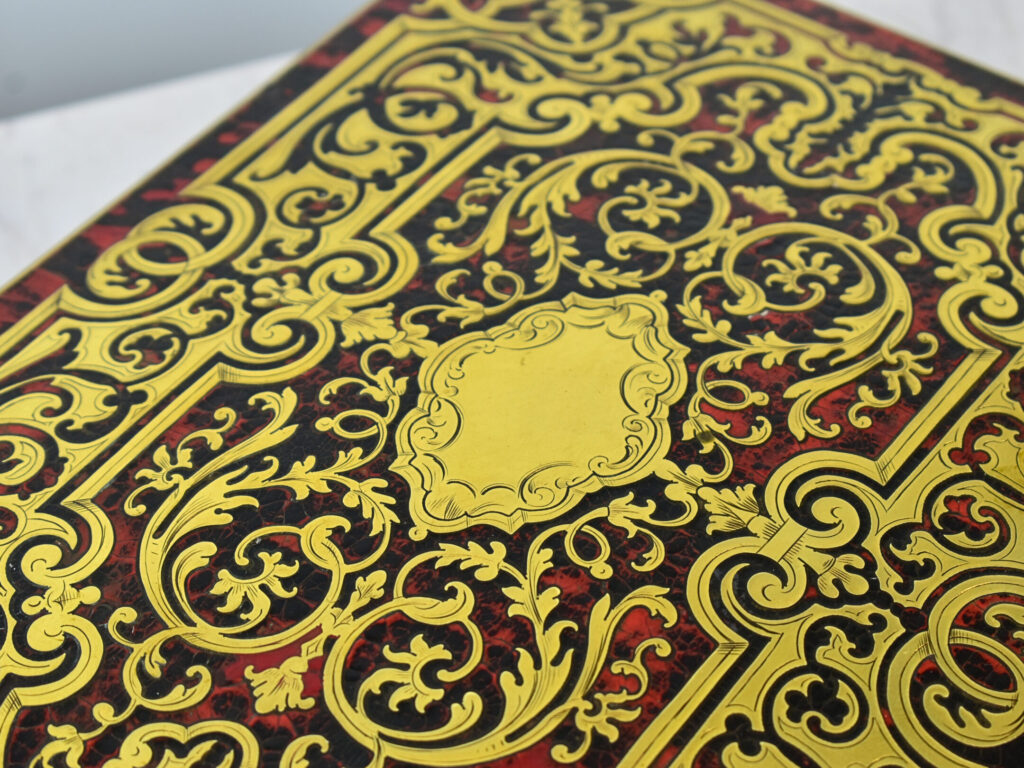 Антикварна шкатулка для настільних ігор в стилі Буль (Boulle)