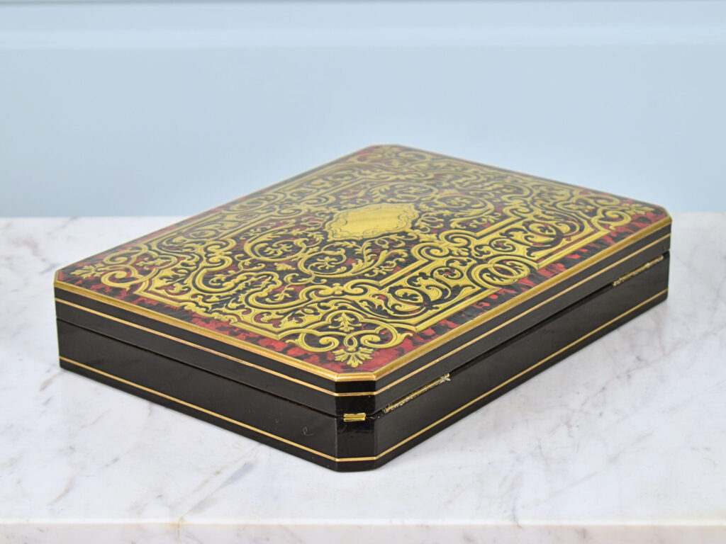 Антикварна шкатулка для настільних ігор в стилі Буль (Boulle)