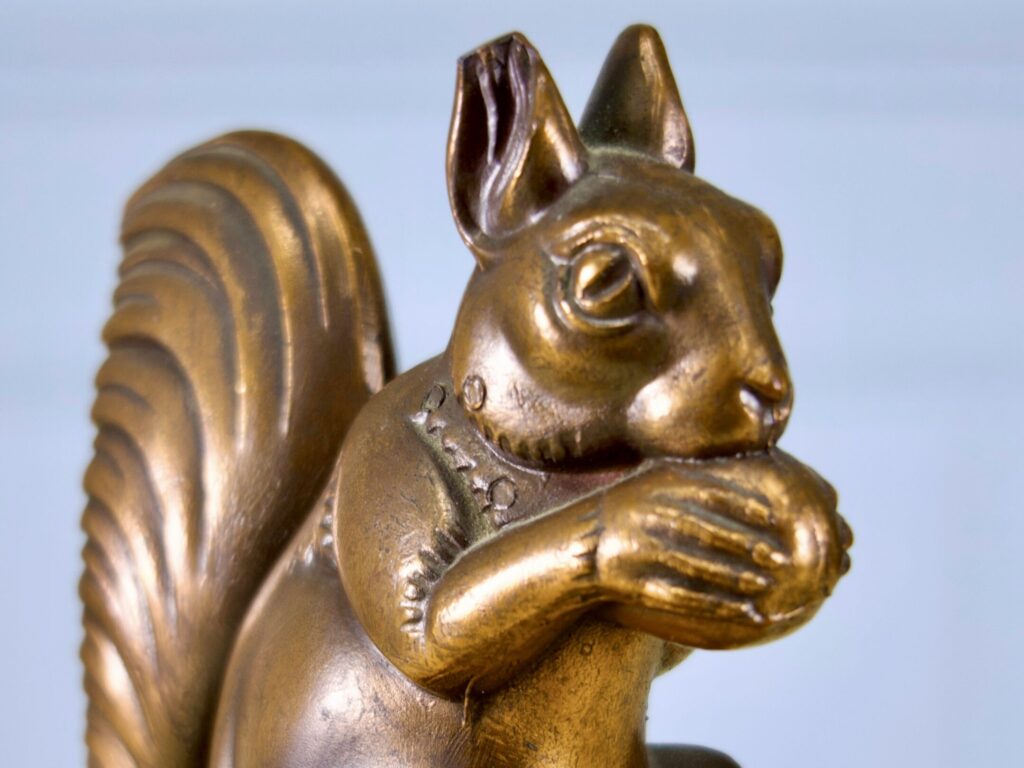 IMG_1592 Антикварні обмежувачі для книг (букенди) «Білки»