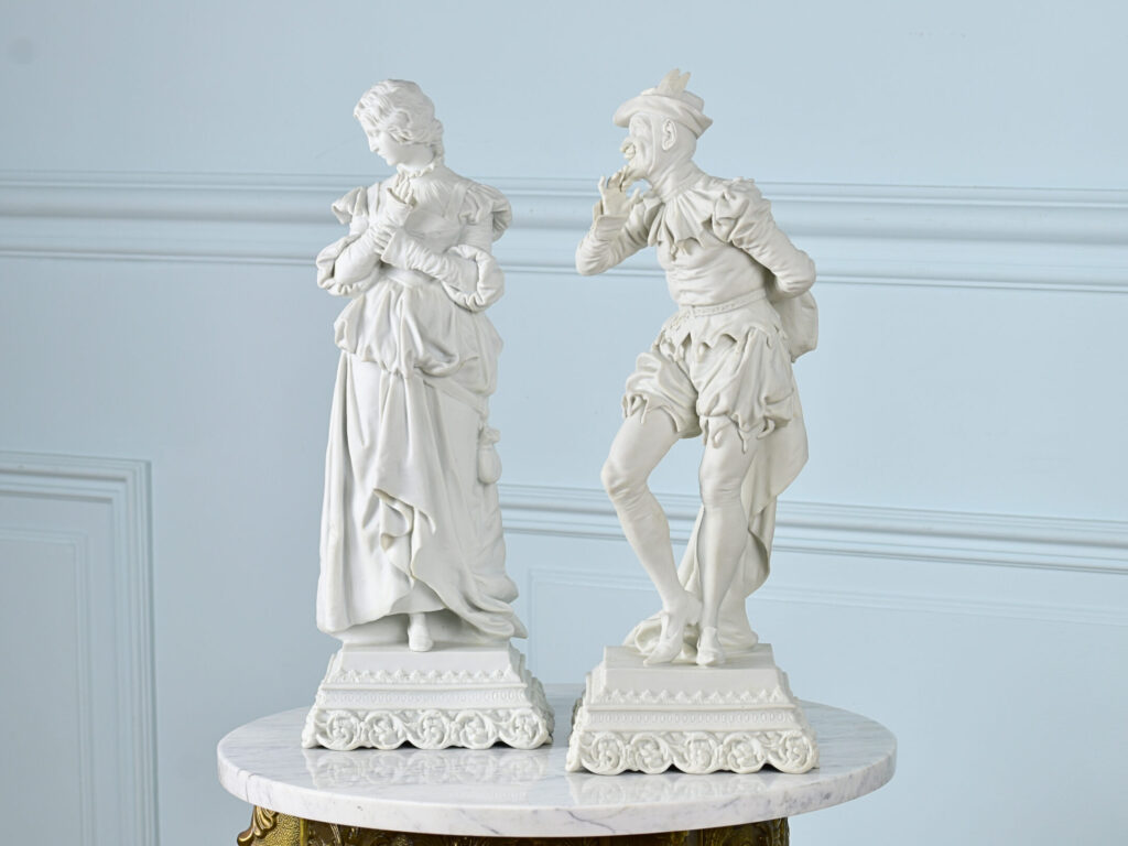 Парні антикварні скульптури «Мефістофель та Маргарита»