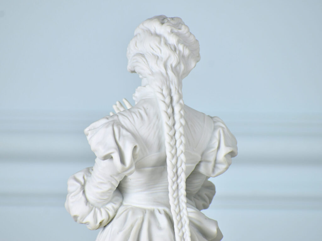 Парні антикварні скульптури «Мефістофель та Маргарита»