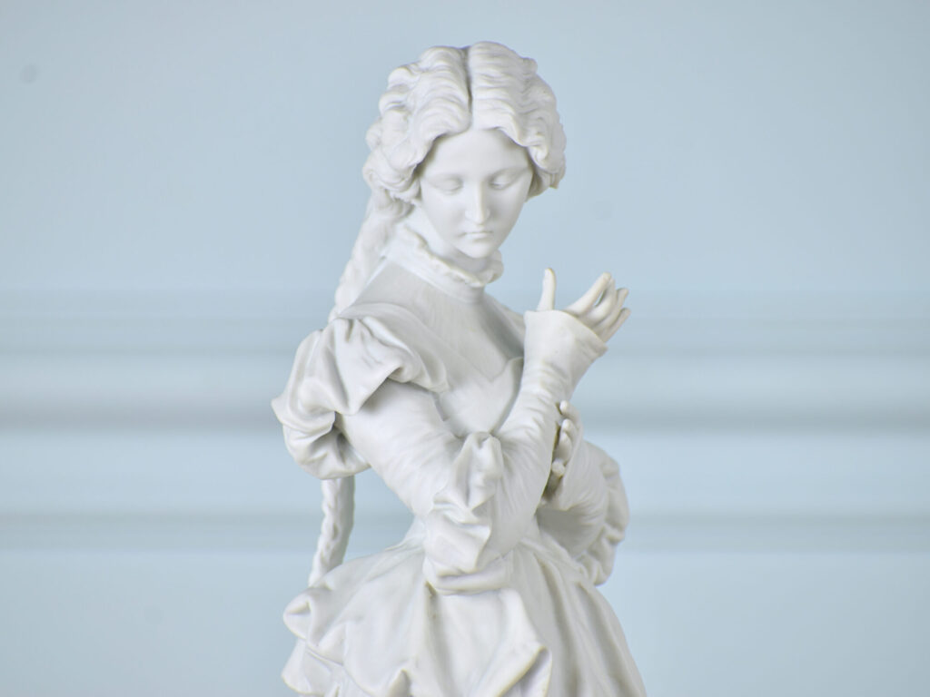 Парні антикварні скульптури «Мефістофель та Маргарита»