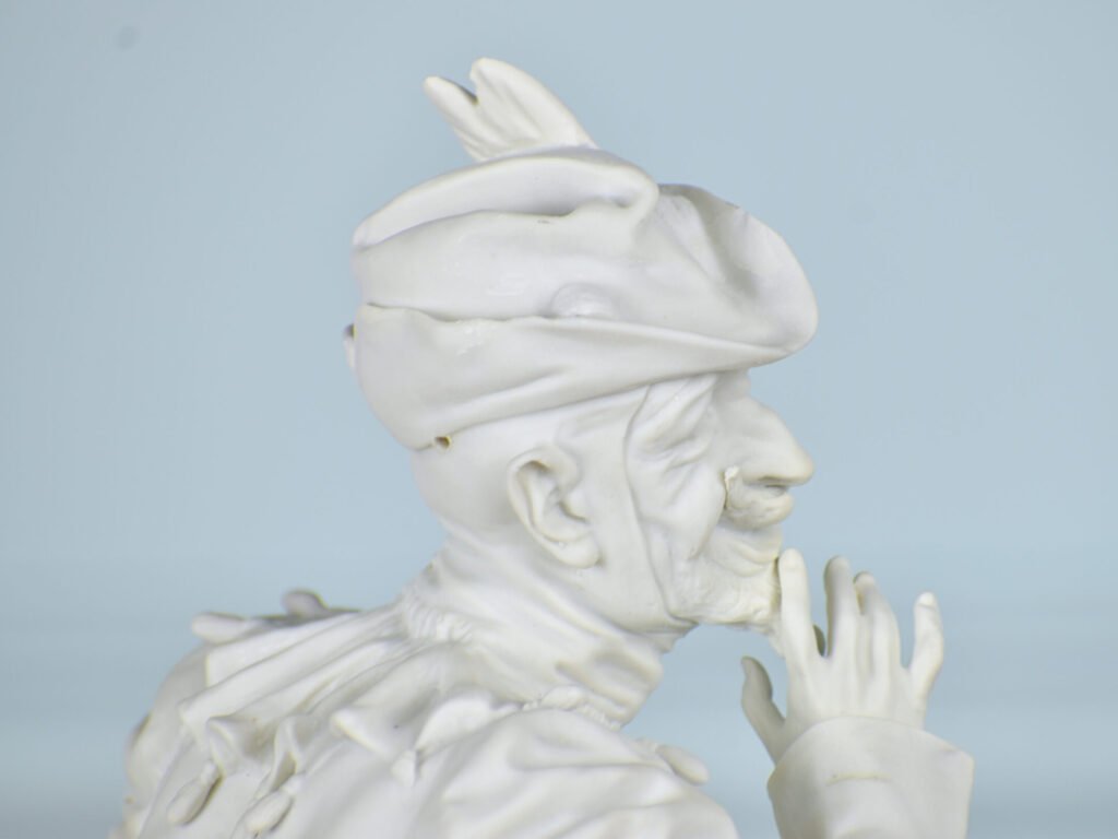 Парні антикварні скульптури «Мефістофель та Маргарита»