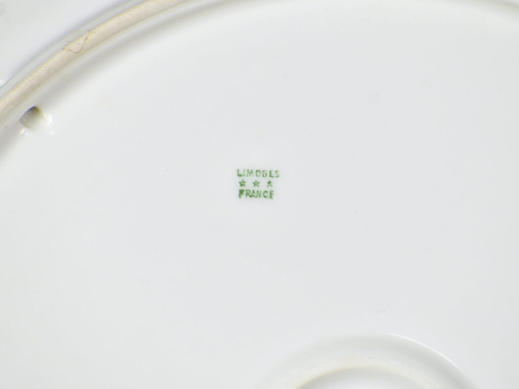 Антикварная тарелка «Охотничья собака», Лимож (Limoges)