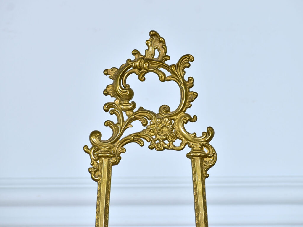 Антикварный мольберт-подставка