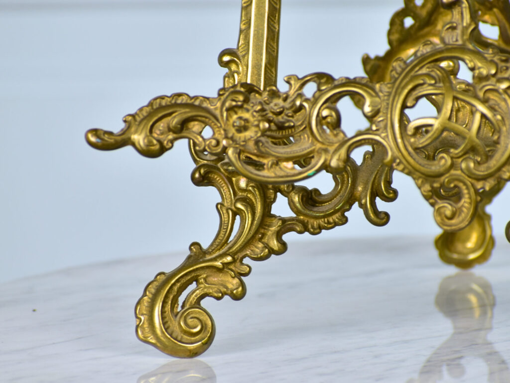 Антикварный мольберт-подставка