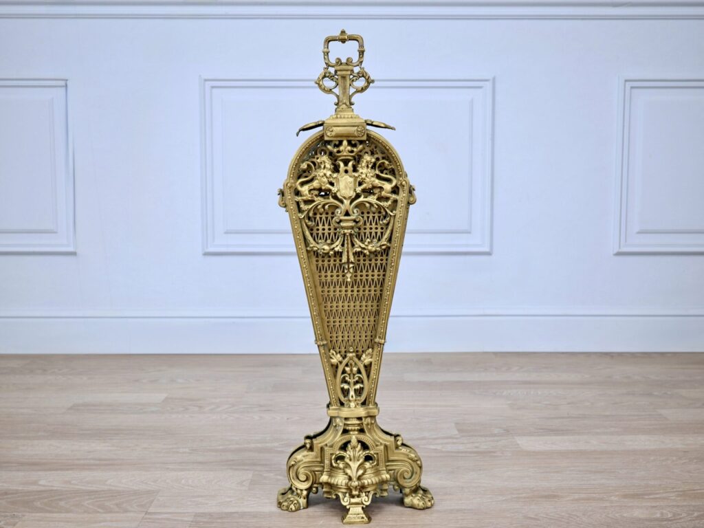 Антикварний камінний екран