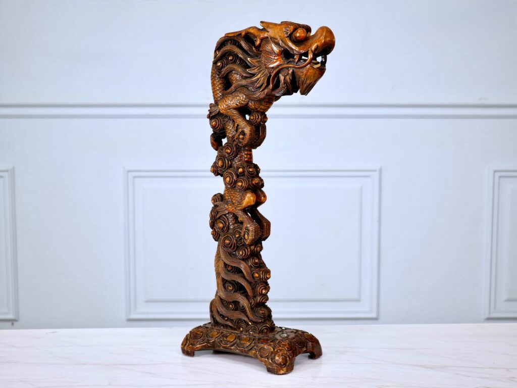 Настільна лампа в східному стилі