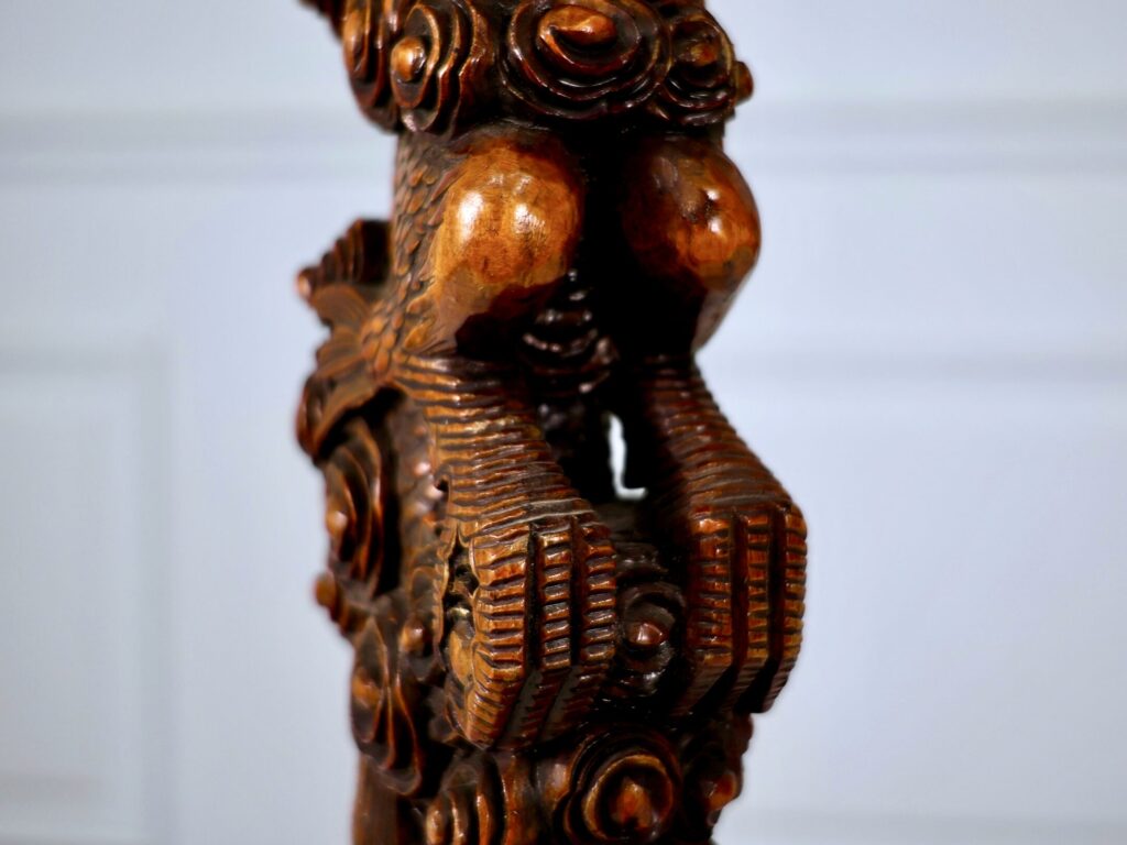 Настільна лампа в східному стилі