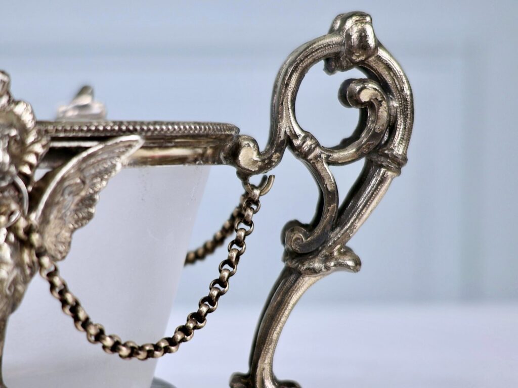 Антикварна посріблена ваза/бонбоньєрка, Armand Frenais