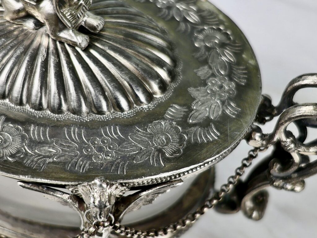 Антикварна посріблена ваза/бонбоньєрка, Armand Frenais