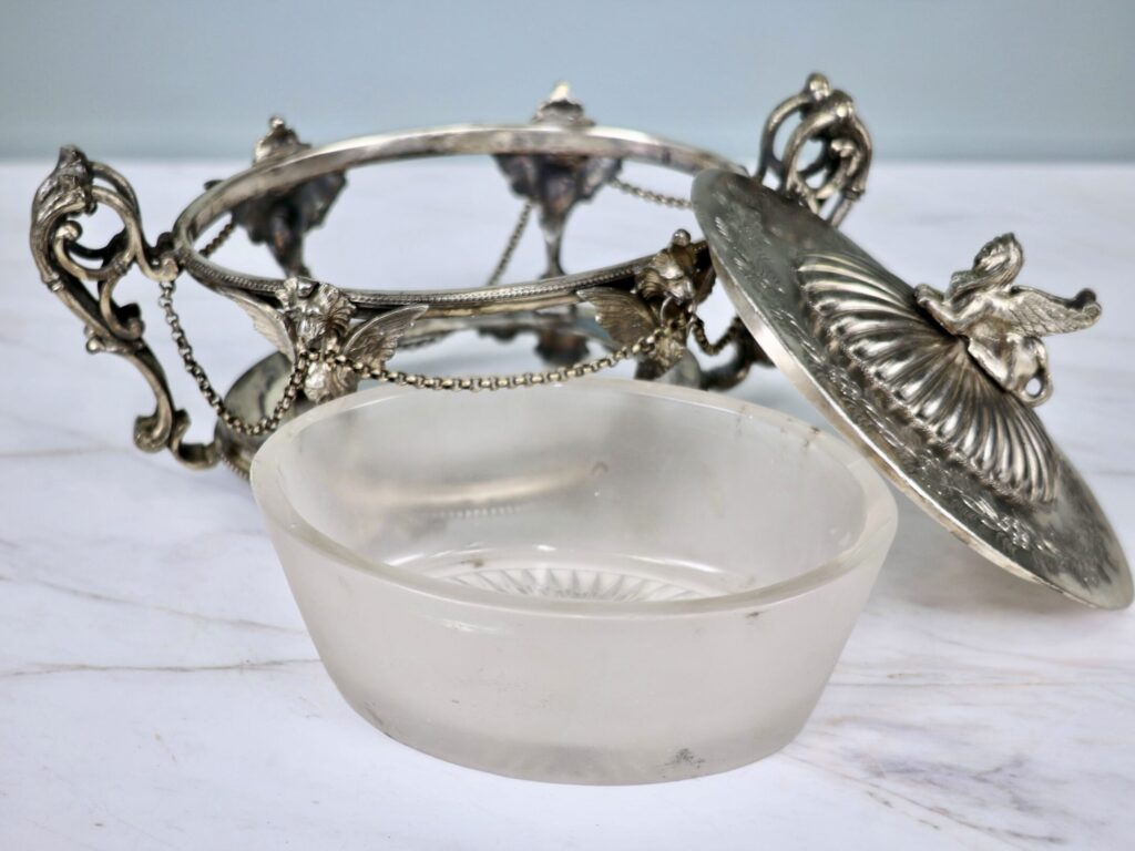 Антикварна посріблена ваза/бонбоньєрка, Armand Frenais