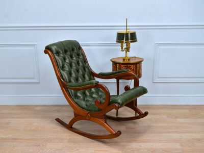 Вінтажне крісло-гойдалка в стилі Chesterfield