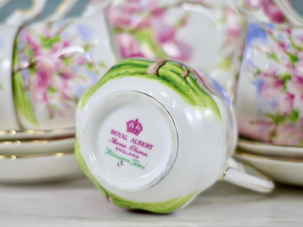 Чайний сервіз «Blossom Time», Royal Albert