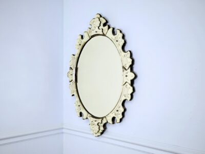 Антикварне венеційське дзеркало