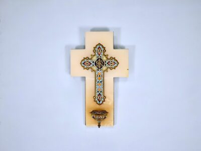 Антикварний хрест з чашею для святої води