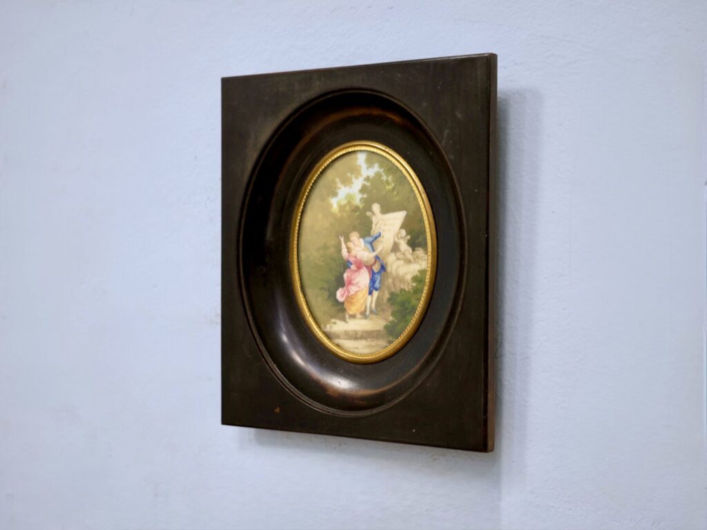 Антикварна мініатюра з галантною сценою