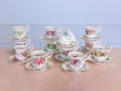 Винтажные чайные пары «Цветочные месяцы», Royal Albert
