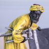 Антикварна статуетка «Торговець зброєю»