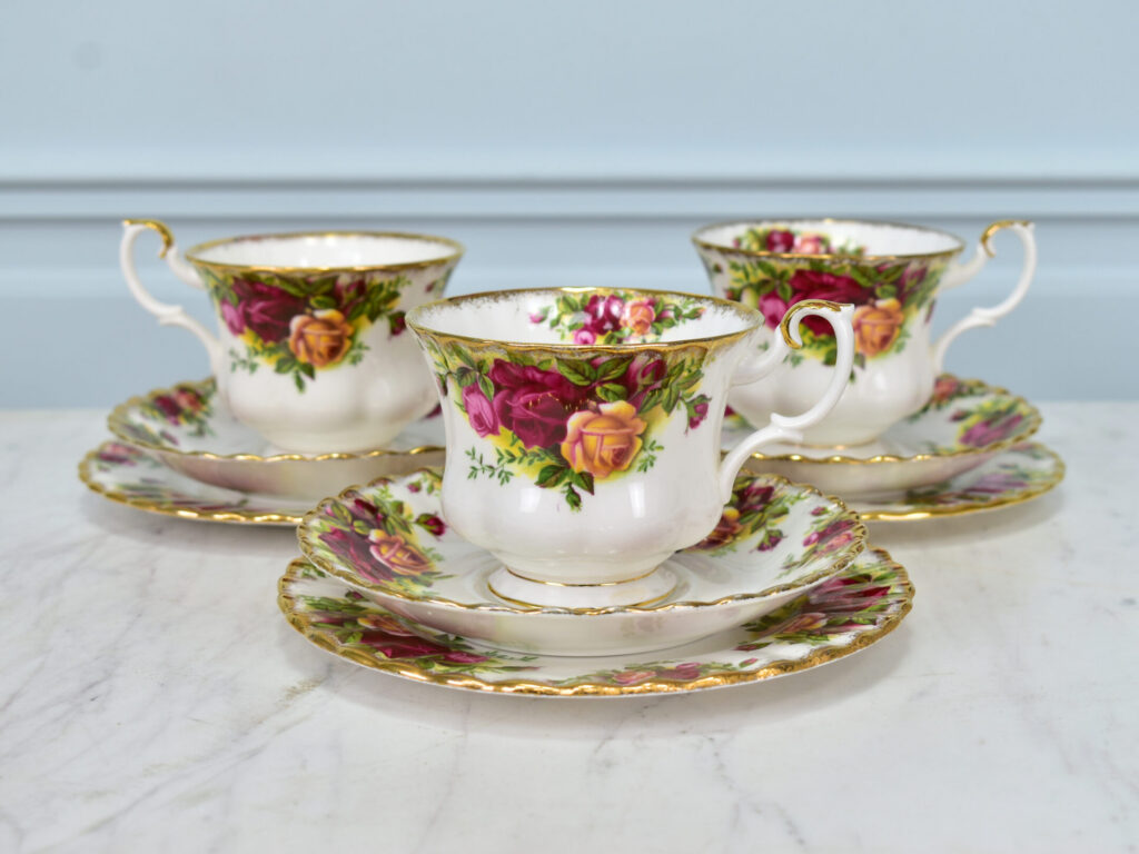 Чайный сервиз «Old Country Roses», Royal Albert