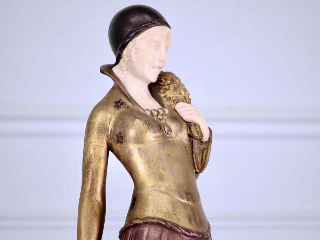 Вінтажна скульптура «Дама з хортами», Demeter H. Chiparus
