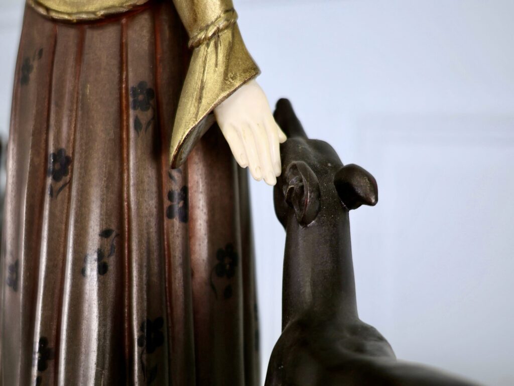 Вінтажна скульптура «Дама з хортами», Demeter H. Chiparus