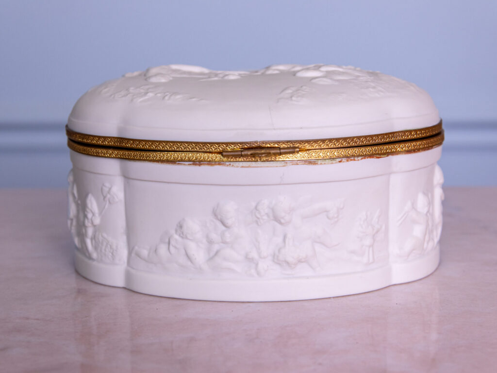 Антикварна порцелянова шкатулка, JL Coquet (Limoges)