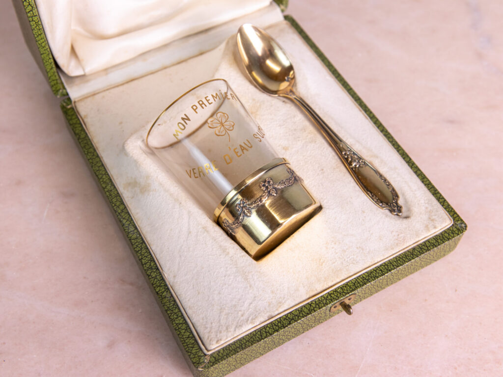 Антикварний срібний набір «Mon premier verre d'eau sucrée»