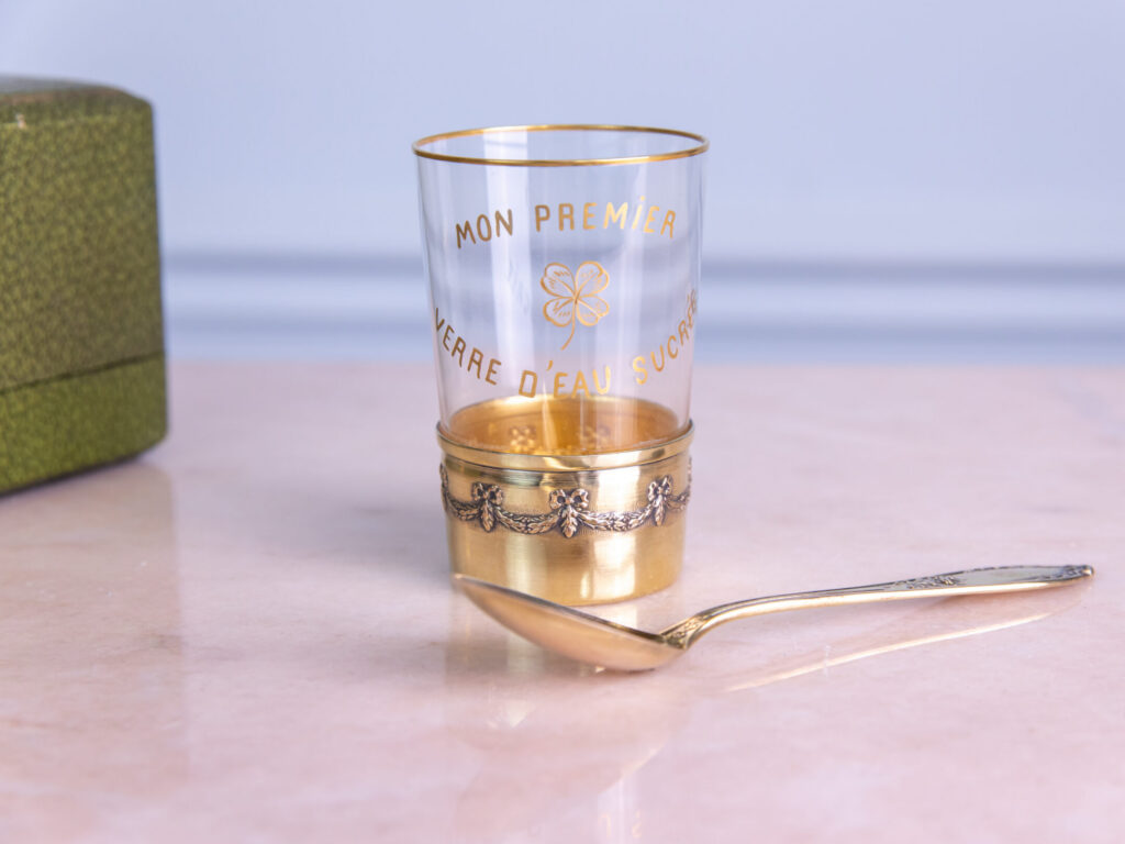 Антикварний срібний набір «Mon premier verre d'eau sucrée»