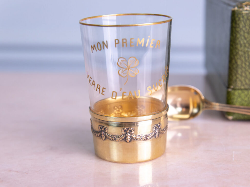 Антикварний срібний набір «Mon premier verre d'eau sucrée»