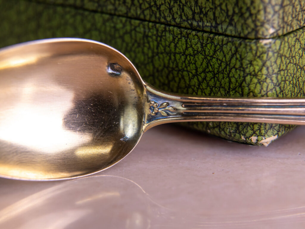 Антикварний срібний набір «Mon premier verre d'eau sucrée»