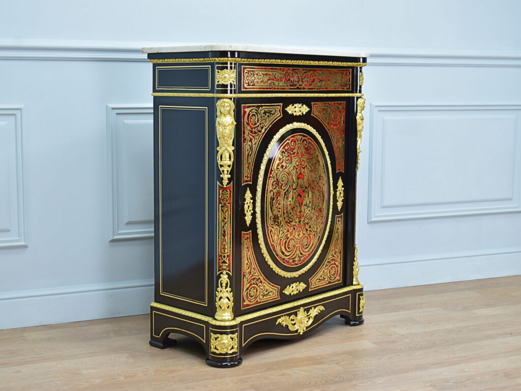 Антикварний комод у стилі Буль (Boulle)