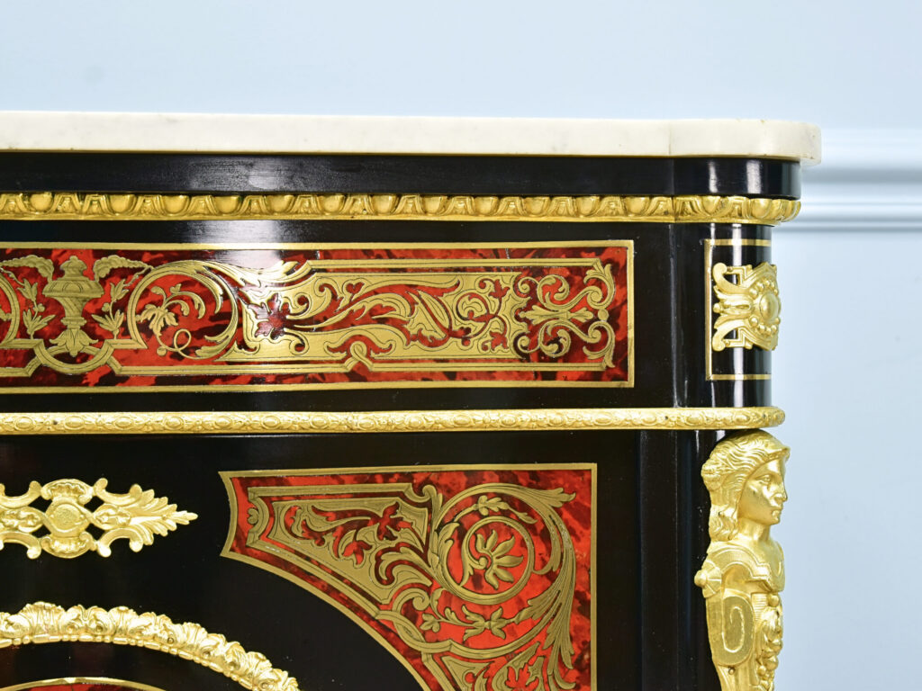 Антикварний комод у стилі Буль (Boulle)