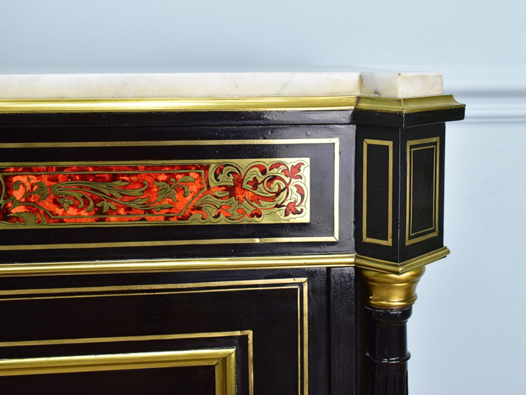 Антикварний комод в стилі Буль (Boulle)