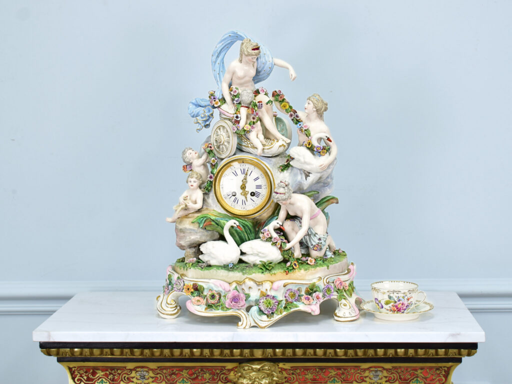 Антикварний камінний годинник «Тріумф Венери», Meissen