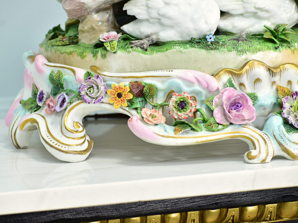Антикварний камінний годинник «Тріумф Венери», Meissen