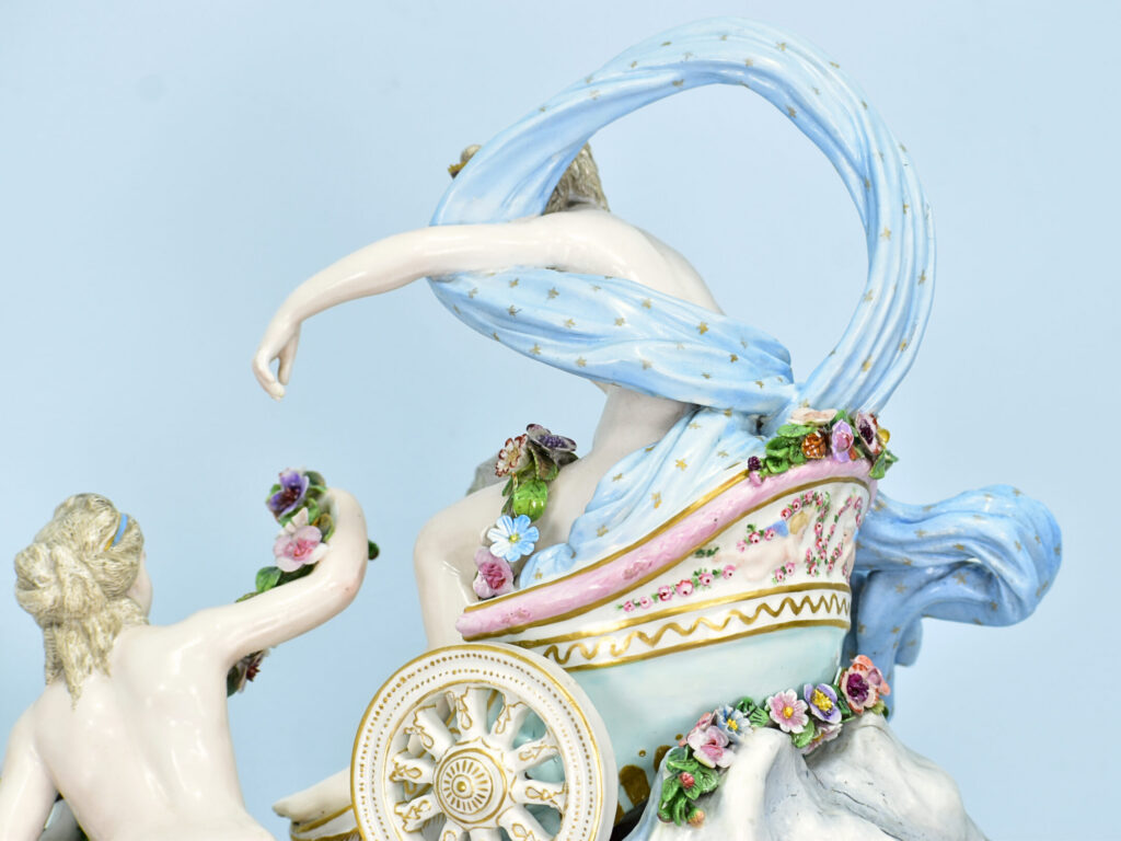Антикварний камінний годинник «Тріумф Венери», Meissen