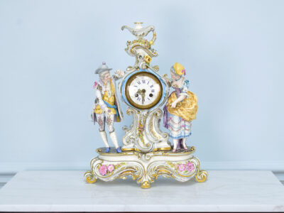 Антикварний камінний годинник в стилі Meissen
