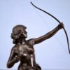 Антикварна бронзова скульптура «Діана-мисливиця»